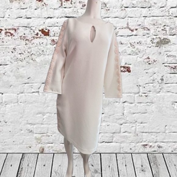 Jessica Simpson Lined Dress with Crotchet Detail. Size 10 - Picture 1 of 15